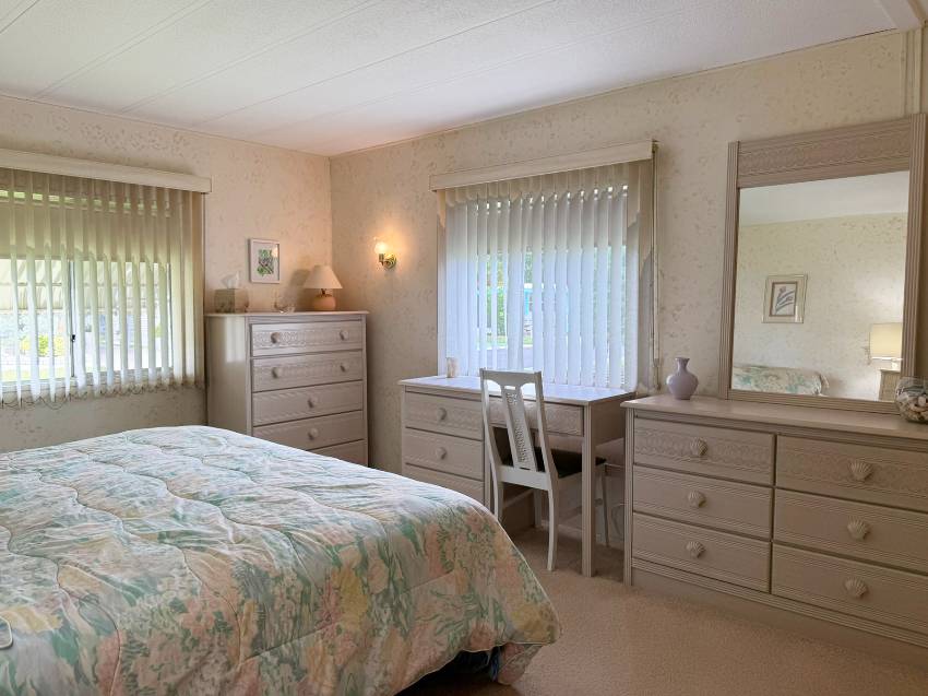 24 Peach Ave a Bradenton, FL Mobile or Manufactured Home for Sale